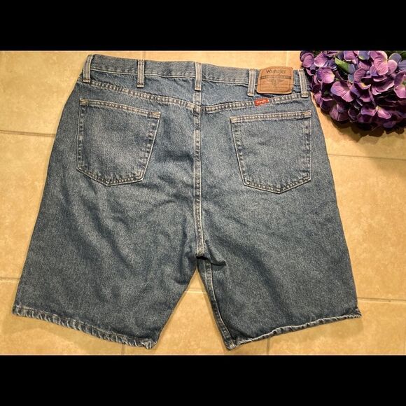 Wrangler Denim Men’s Shorts - Picture 3 of 9